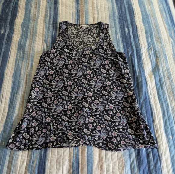 Allison Joy Black and Blue Floral Top - Picture 5 of 7